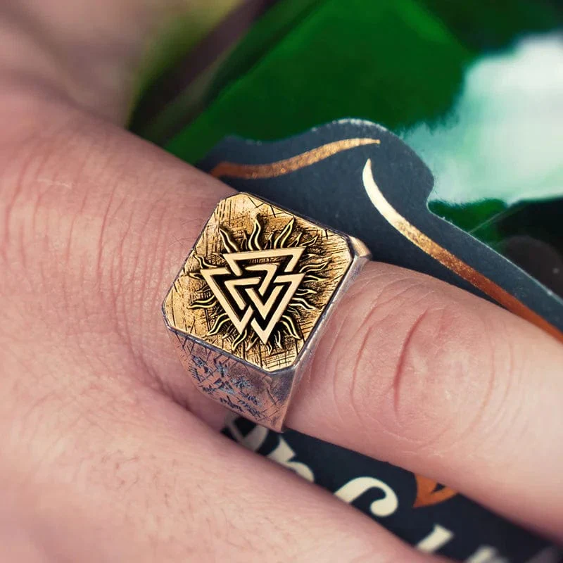 925 Silver Viking Valknut Ring - Image 3
