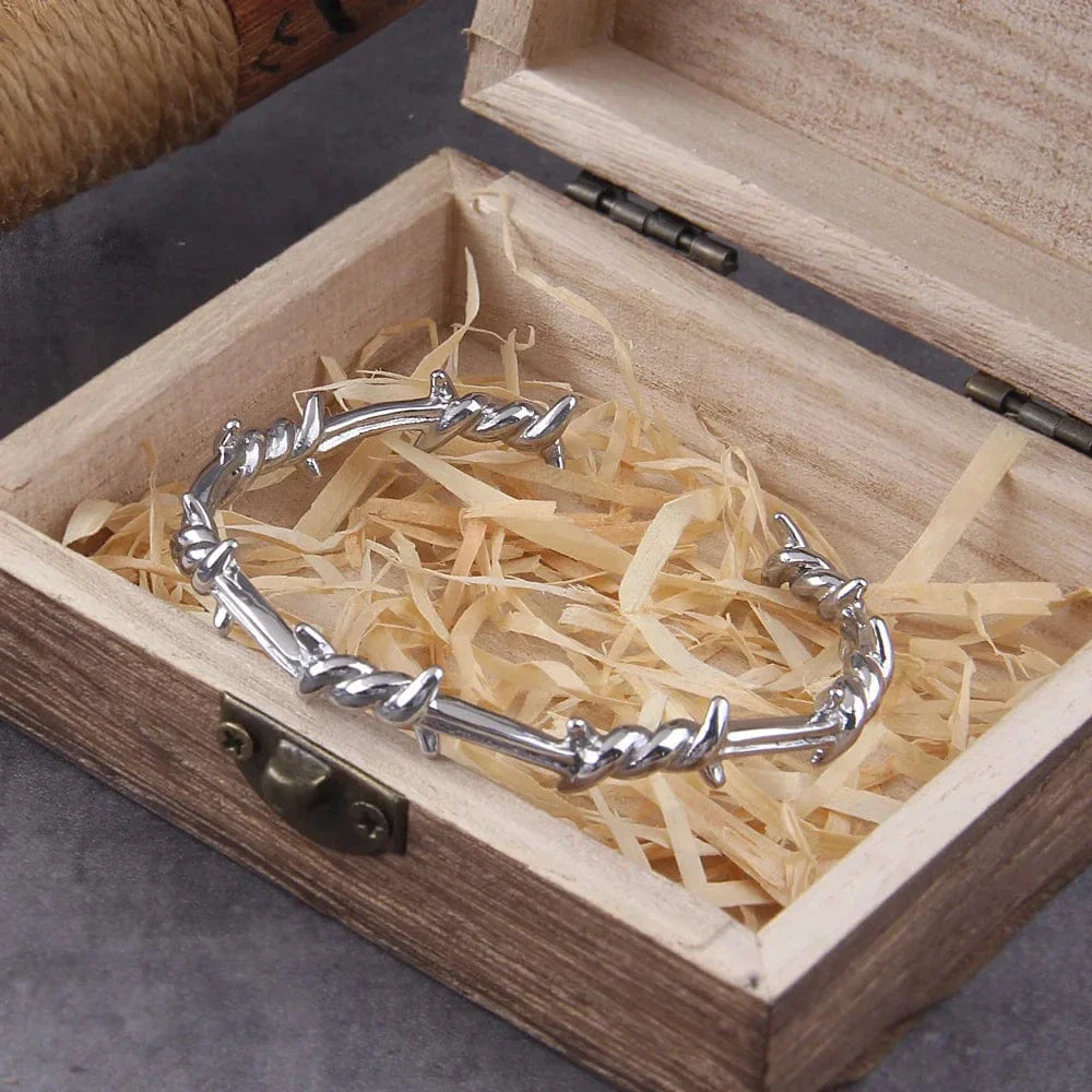 Twisted Barbed wire Bracelet - Image 3