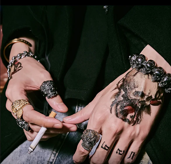 Gothic Cross Skull Ring - Image 15