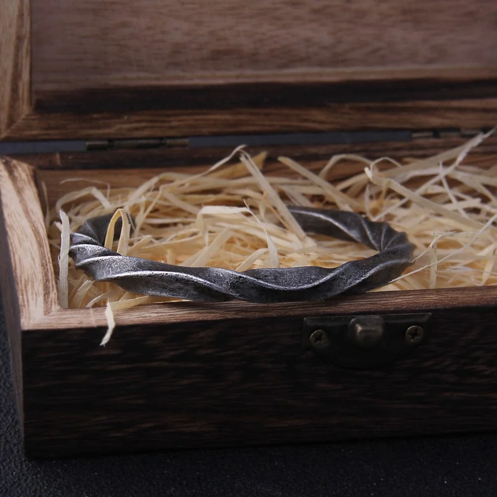 Vintage Vikings Bangle - Image 4